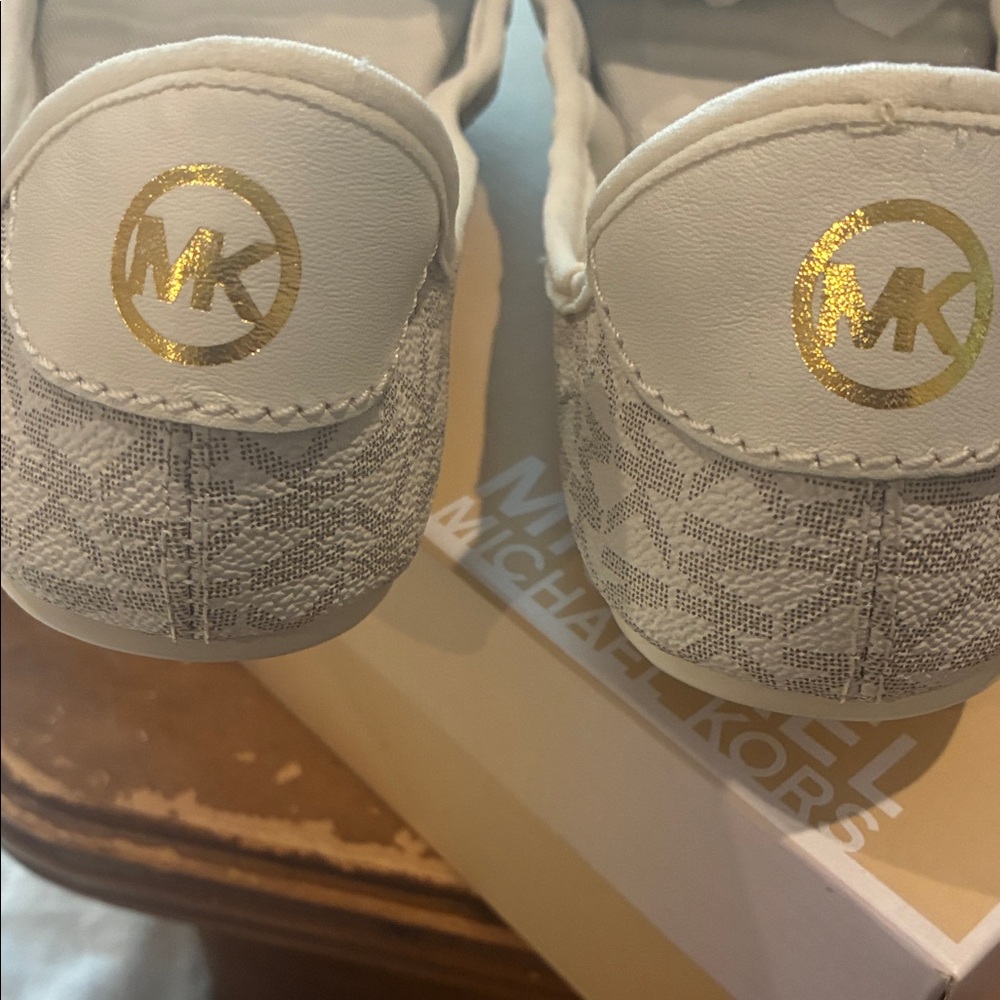 Michael Kors Ivory Logo Ballet Flats with Gold Accents - Picture 4 of 6